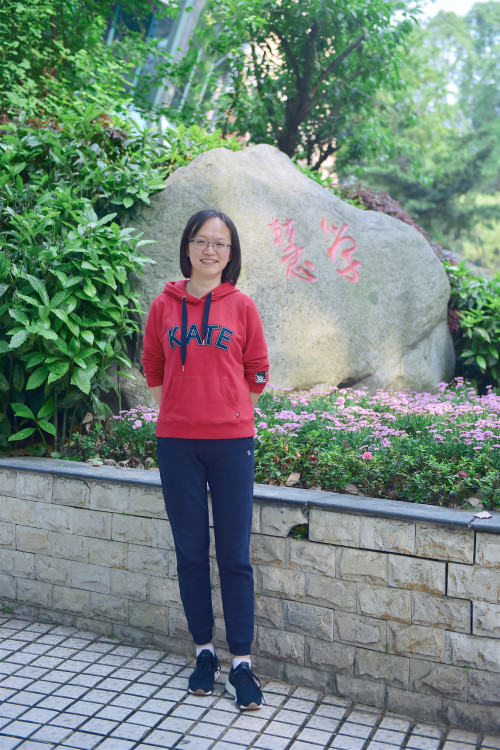 胡晓凌.jpg